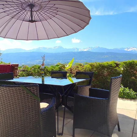 Le Belvédère : Et Table D'hôtes