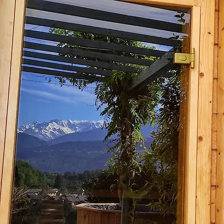 Le Belvédère : Et Table D'hôtes Bed & Breakfast