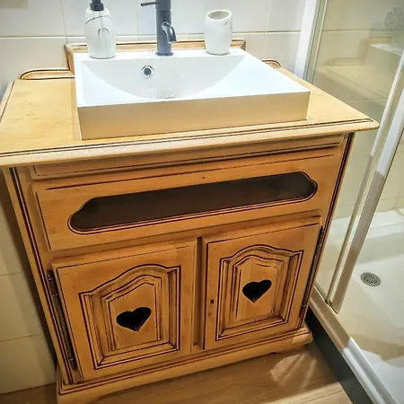 Le Belvédère : Et Table D'hôtes