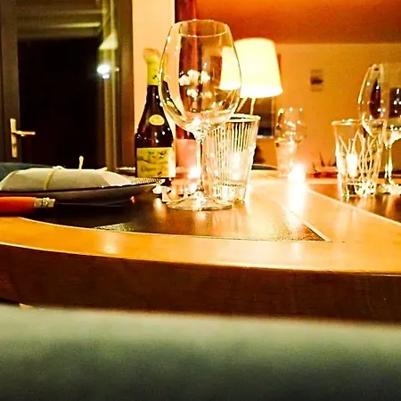 Le Belvedere : Et Table D'hotes 4* Montmélian